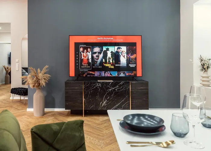 New Luxus I Two Kingbeds I Center *